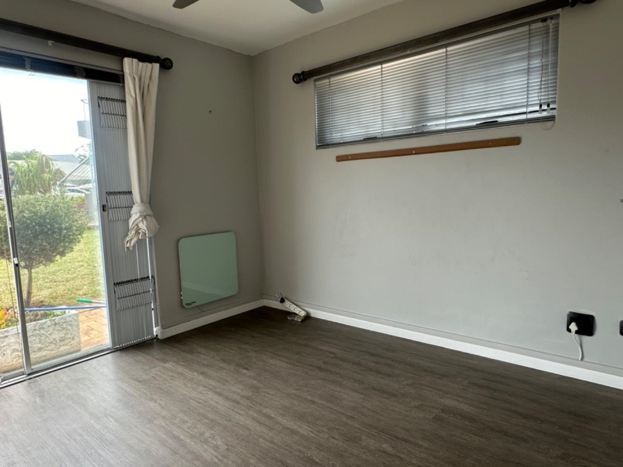 To Let 2 Bedroom Property for Rent in Kenridge Western Cape